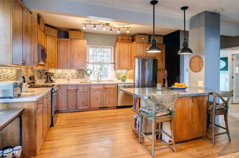 Old Kitchen Floor, a White Plains Home Finds Its Character